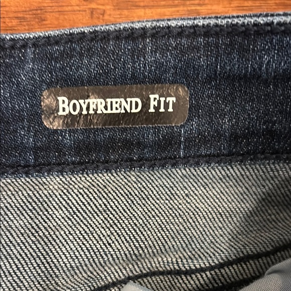 Judy Blue boyfriend fit distressed jeans 9/29 - Picture 6 of 8